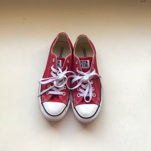 Red Converse size 7.5